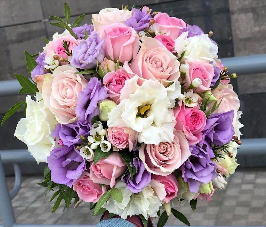 Свадебный букет невесты № 10 из эустомы "Свадьба в Москве"